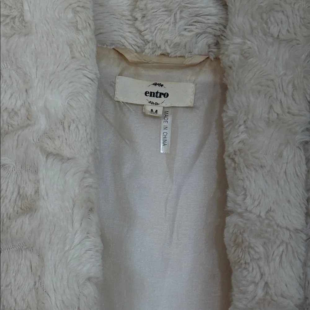 Entro | Cream Faux Teddy Textured Fur Open Front Pocket Rounded Hem Lined Vest M